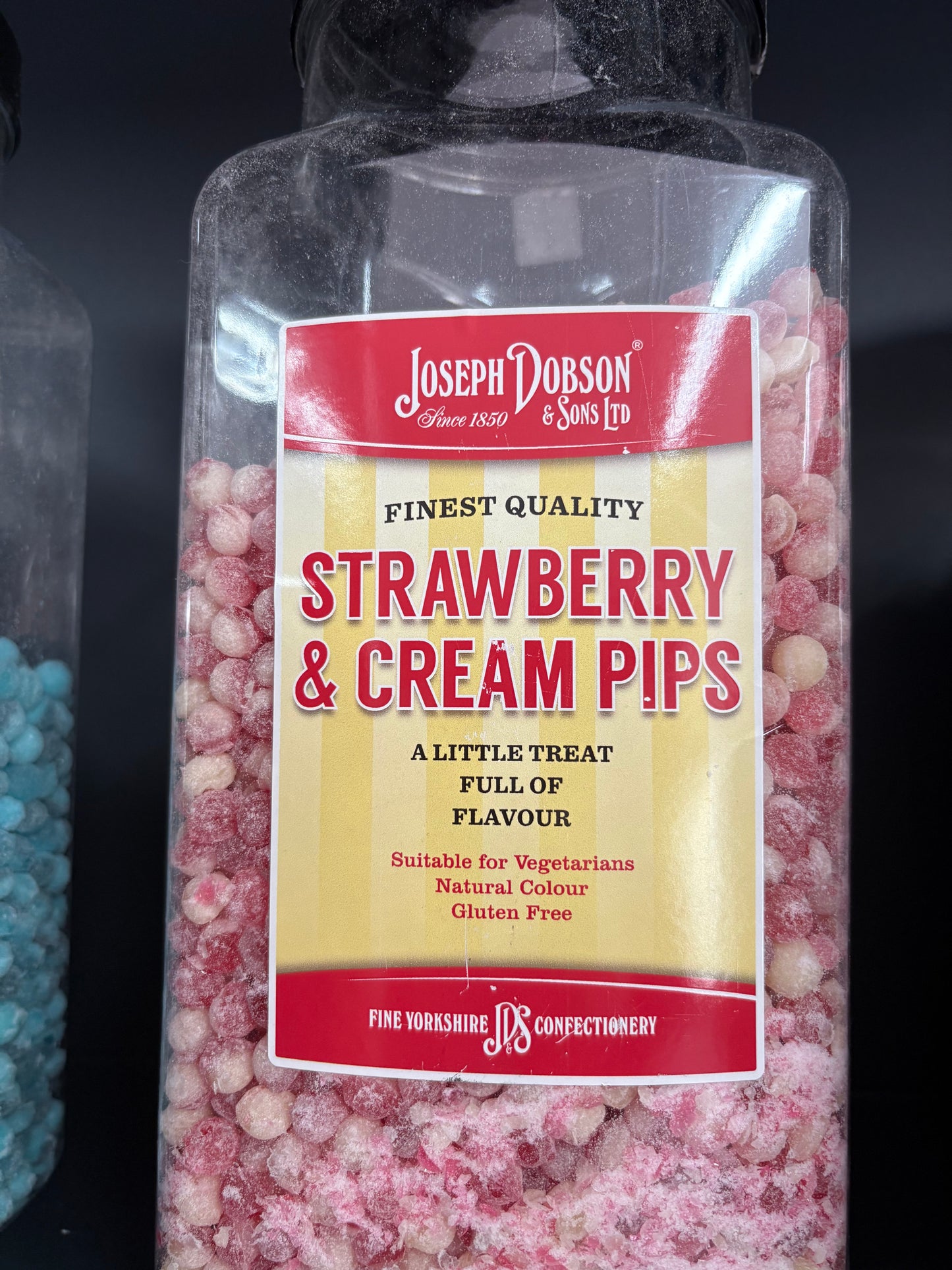 Strawberry & cream pips 100g