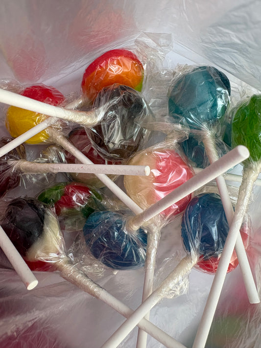 14 mega lollies